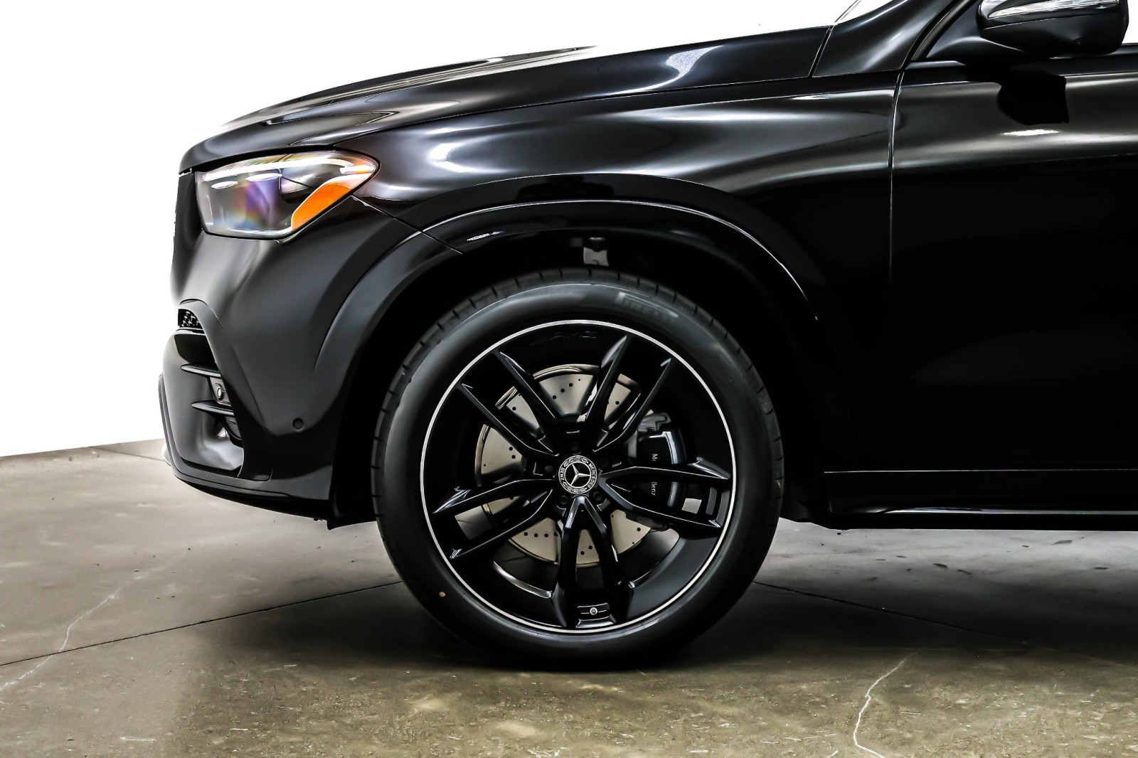 New 2026 Obsidian Black Metallic Mercedes-Benz GLE 580 image 10