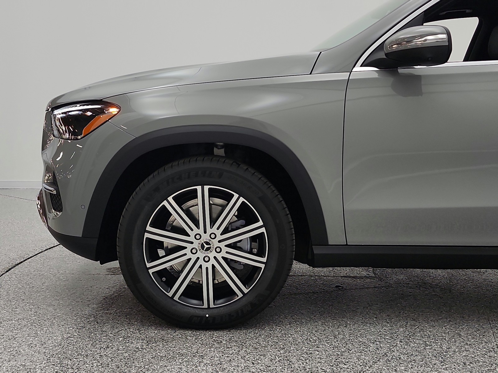 New 2026 MANUFAKTUR Alpine Grey Mercedes-Benz GLE 350 image 16