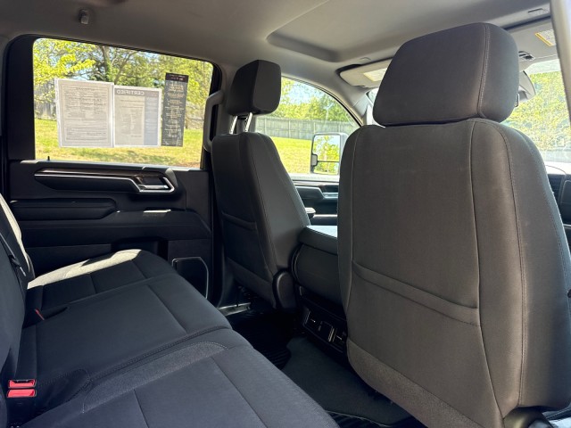 ChevroletSilverado 2500HD41