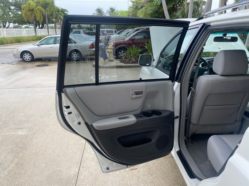 2006 Toyota Highlander 1 OWNER FL LOW MILES 49,290 SUV in , 