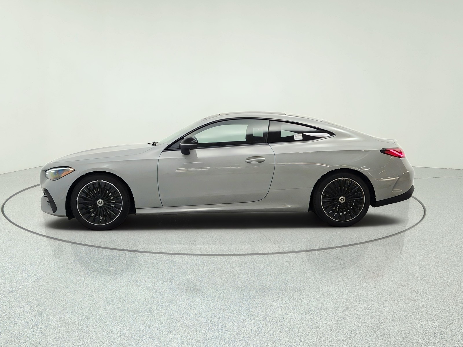 New 2027 MANUFAKTUR Alpine Grey Metallic Mercedes-Benz CLE 300 4MATIC® Coupe image 8