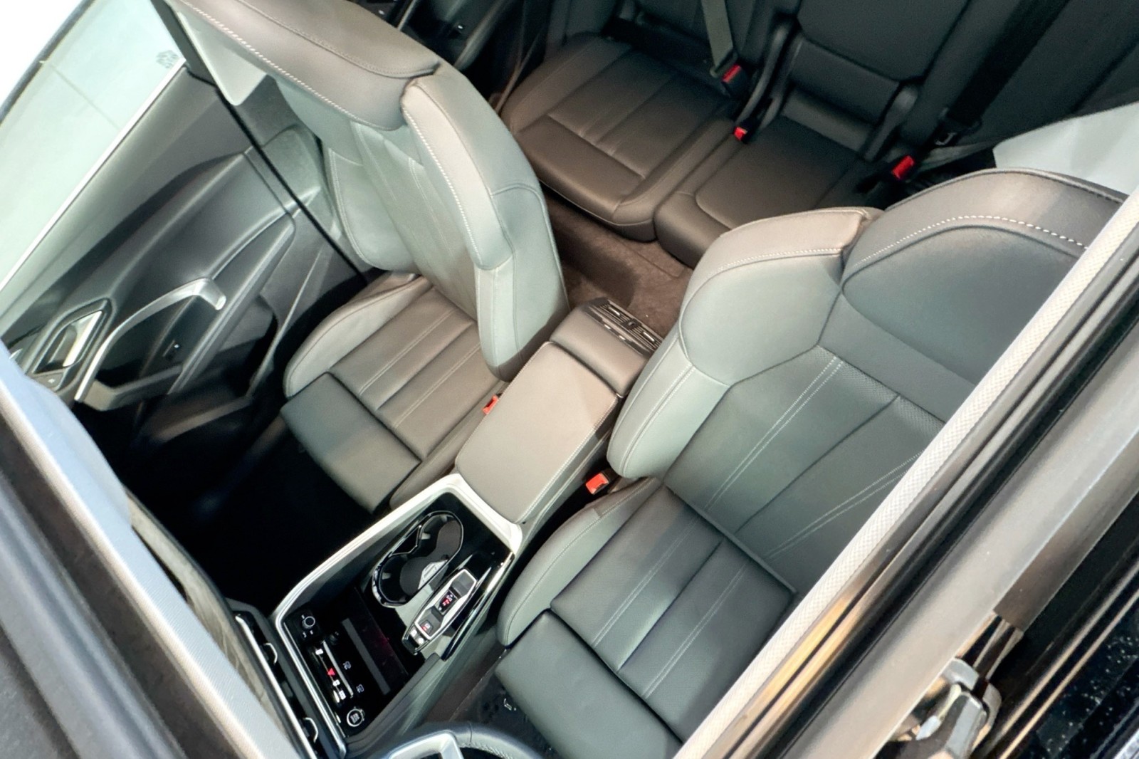 New 2025 Tambora Gray Metallic Audi Premium Plus 2.0 TFSI quattro image 17