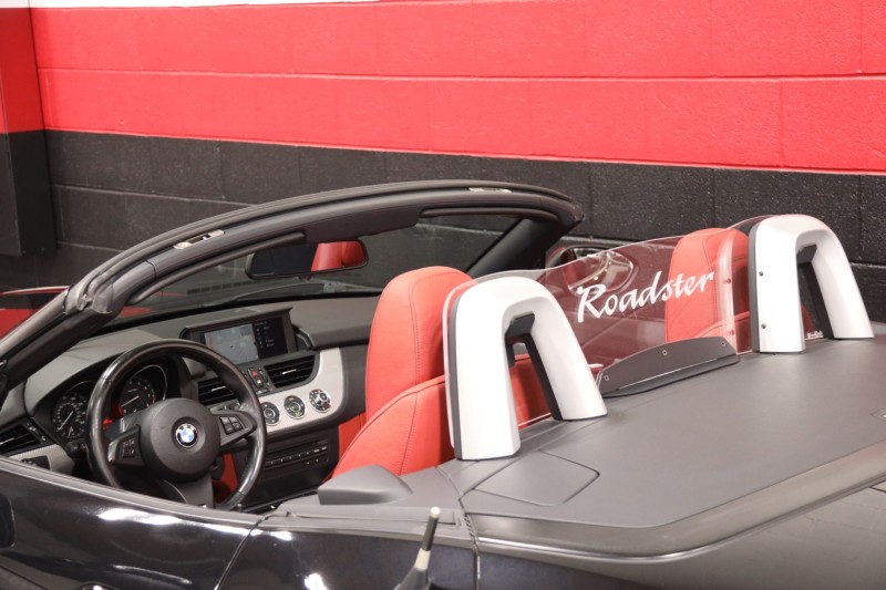 2012 BMW Z4 sDrive28i M Sport 6-Speed Manual 2dr Roadster in ,