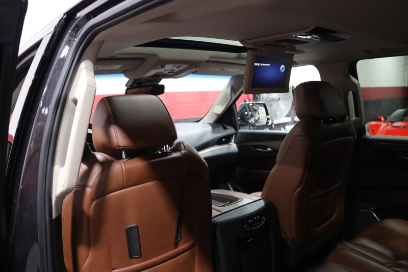 2015 Cadillac Escalade ESV Premium 4WD 4dr Suv in , 