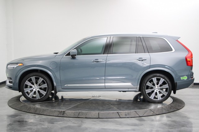 2022 Volvo XC90 Recharge Plug-In Hybrid Inscription 2