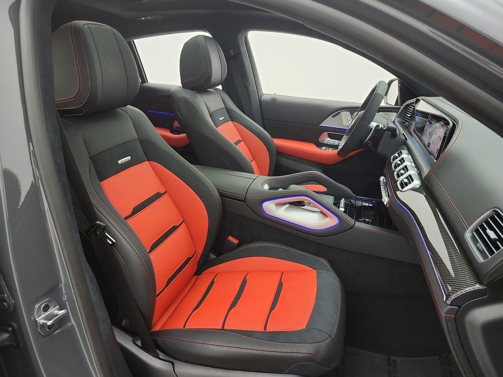 New 2026 MANUFAKTUR Silicon Grey Mercedes-Benz AMG® GLE 63 S image 15