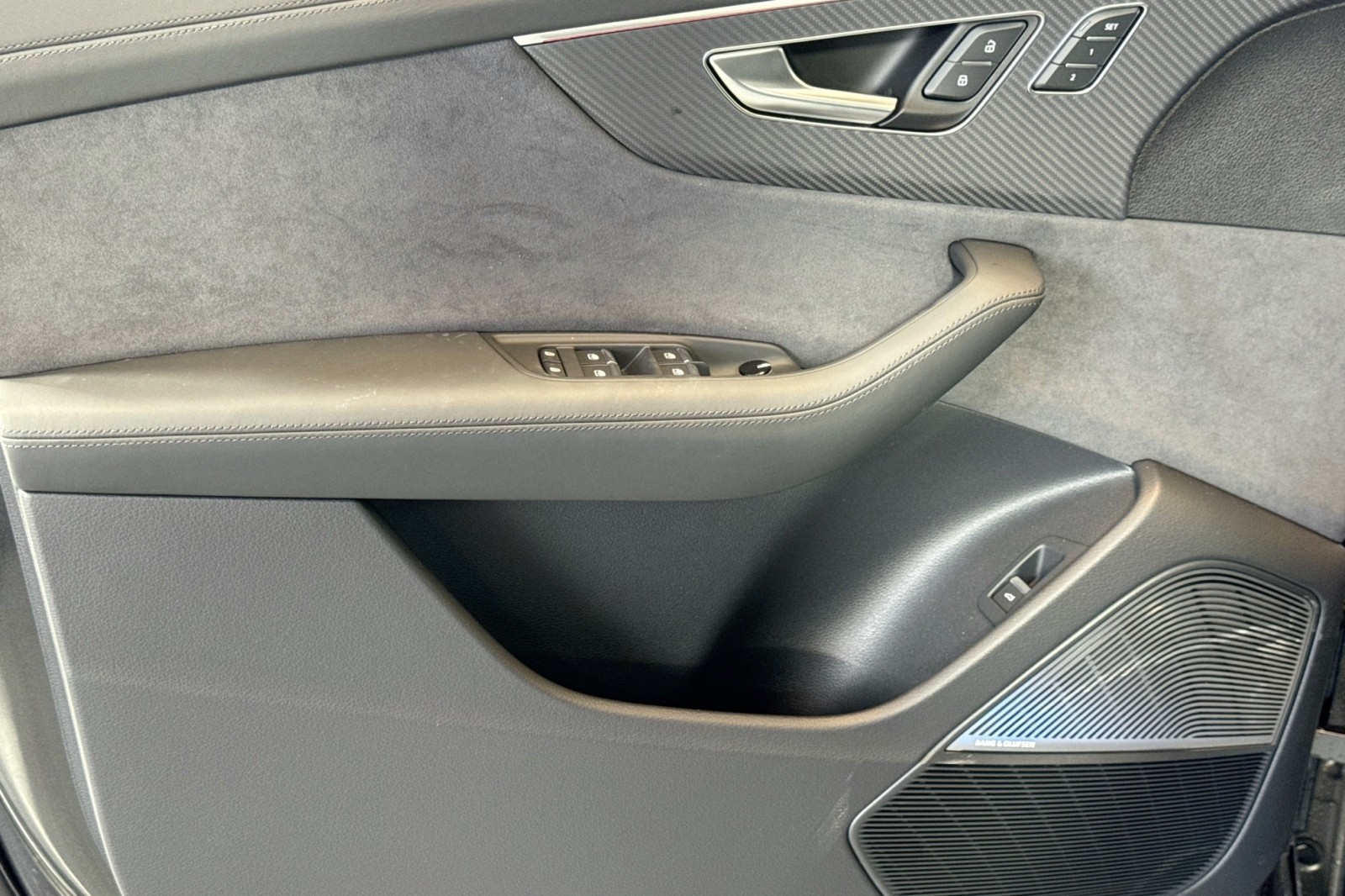 New 2026 Daytona Gray Pearl Effect Audi performance quattro image 15