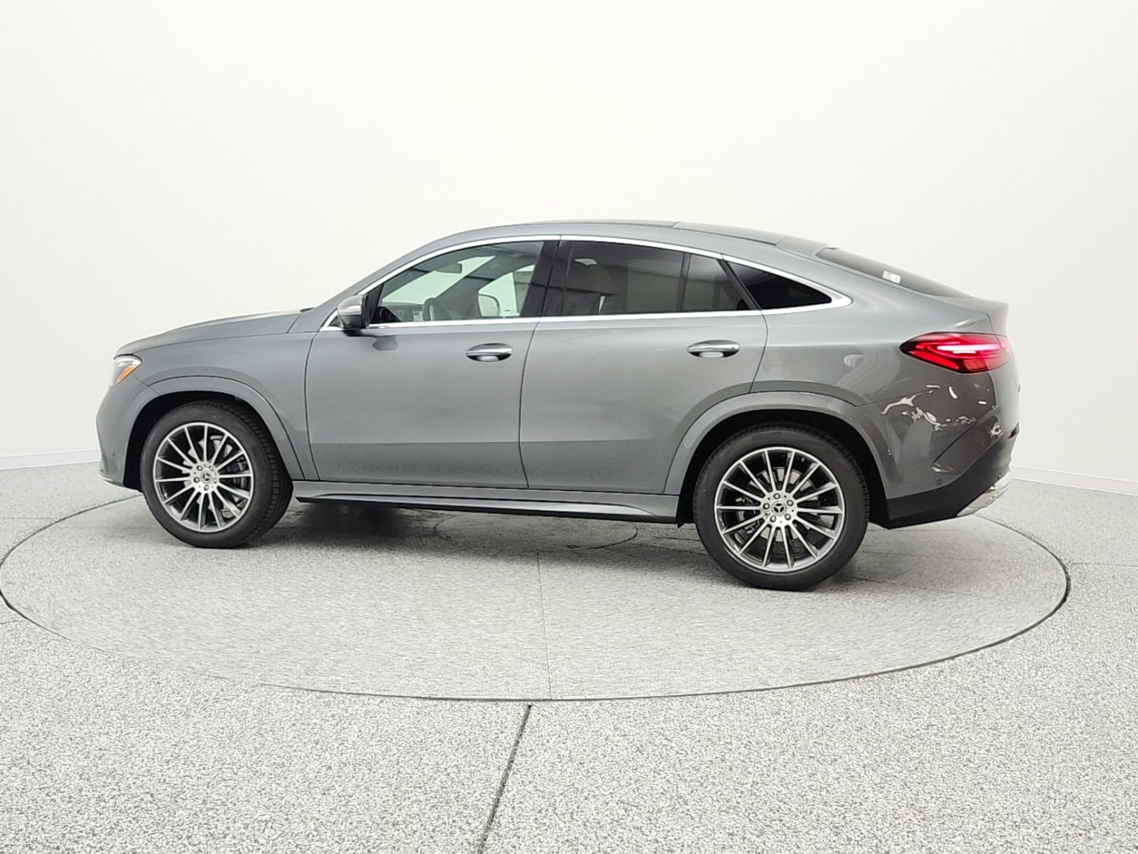 New 2026 Selenite Grey Metallic Mercedes-Benz GLE 450 image 8