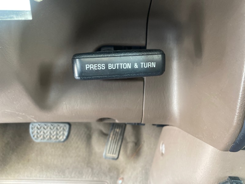 2002 Toyota Tacoma 1 OWNER AUTO AC 4 CYL in , 