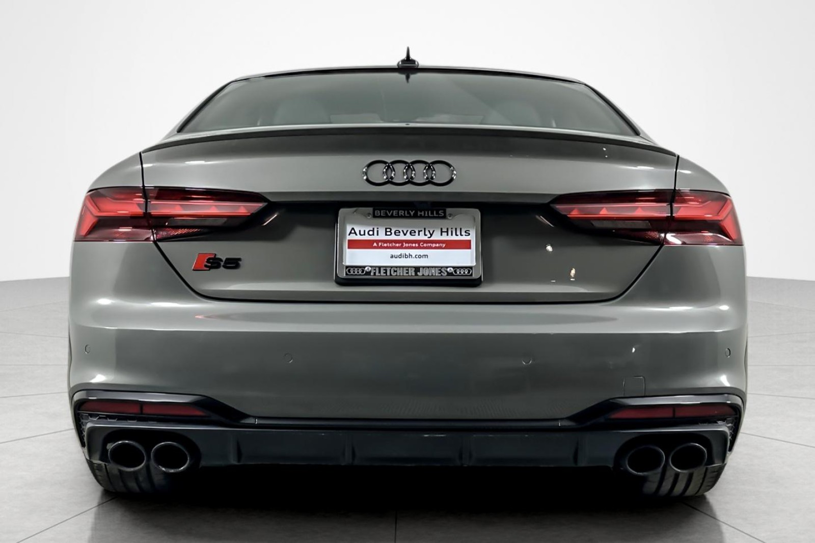 Used 2023 Chronos Gray Metallic Audi Premium Plus 3.0 TFSI quattro image 4