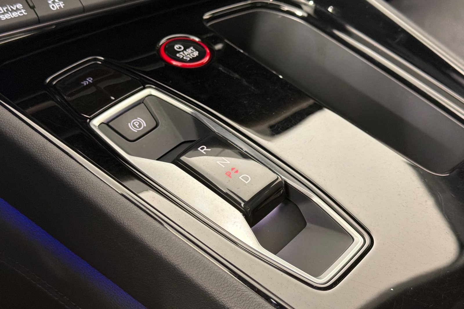 Used 2023 Suzuka Gray Metallic Audi Prestige quattro image 20