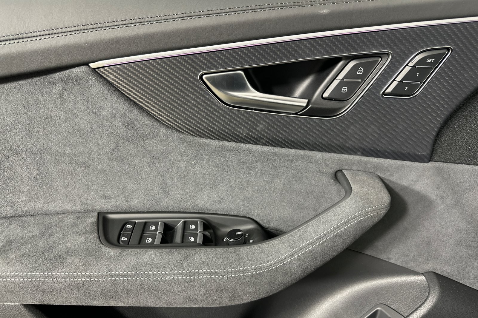 New 2026 Daytona Gray Pearl Effect Audi performance quattro image 10