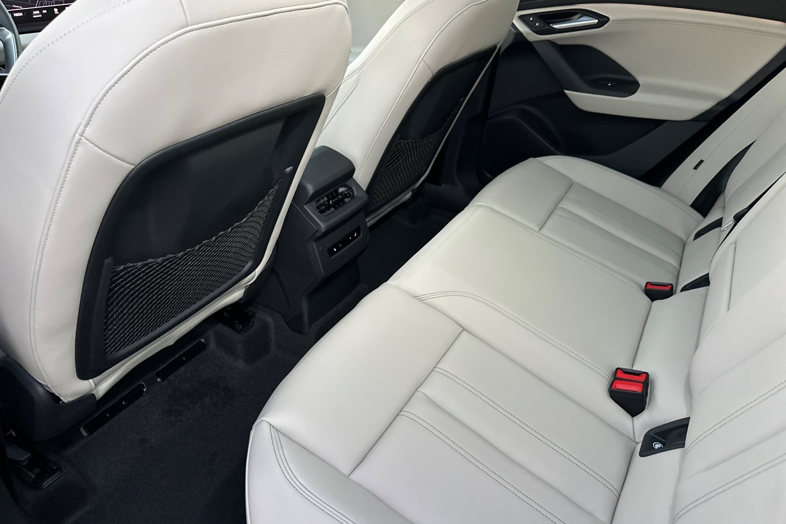 New 2025 Glacier White Metallic Audi Premium quattro image 11