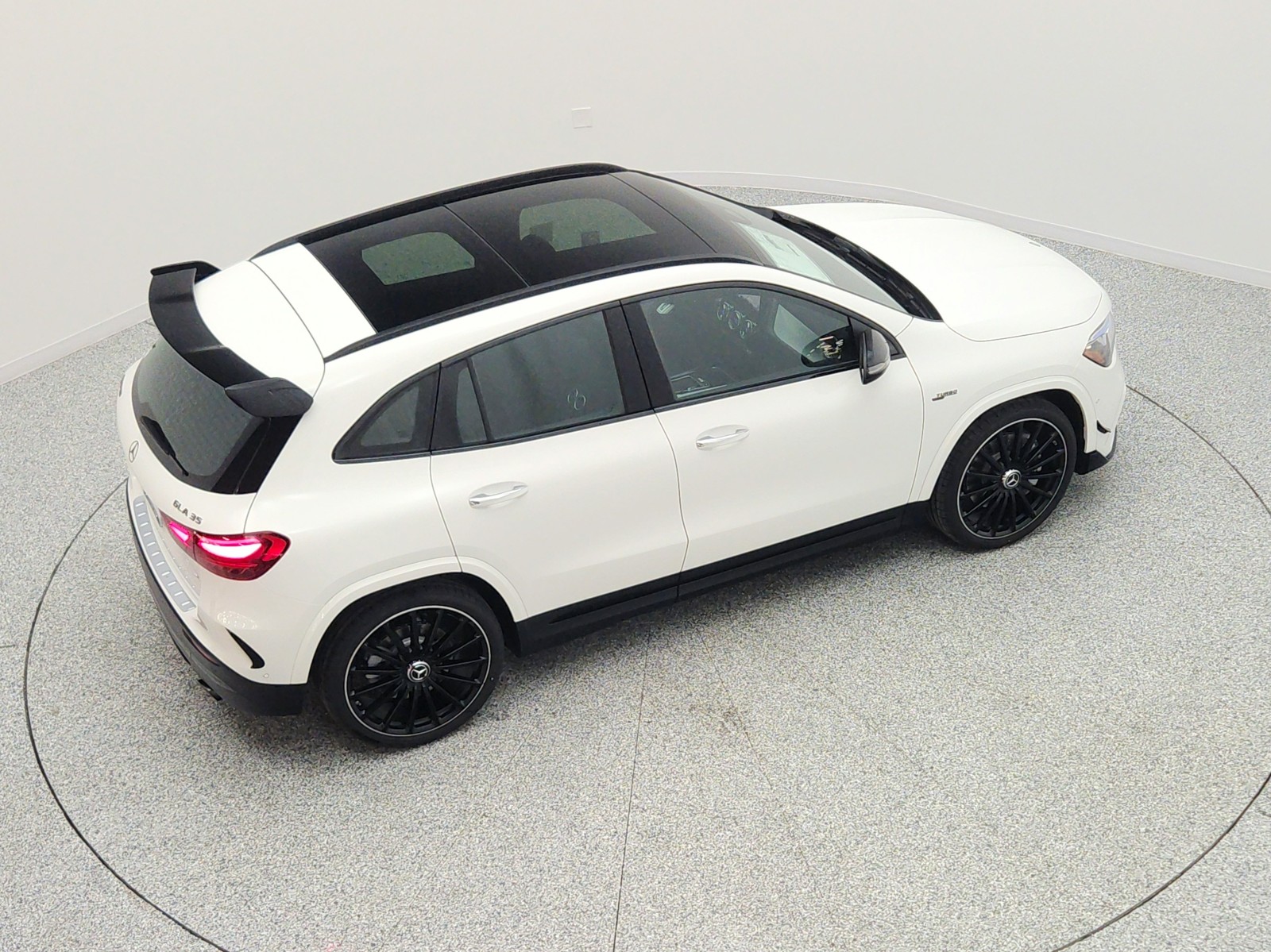 New 2026 Polar White Mercedes-Benz AMG® GLA 35 4MATIC SUV image 13