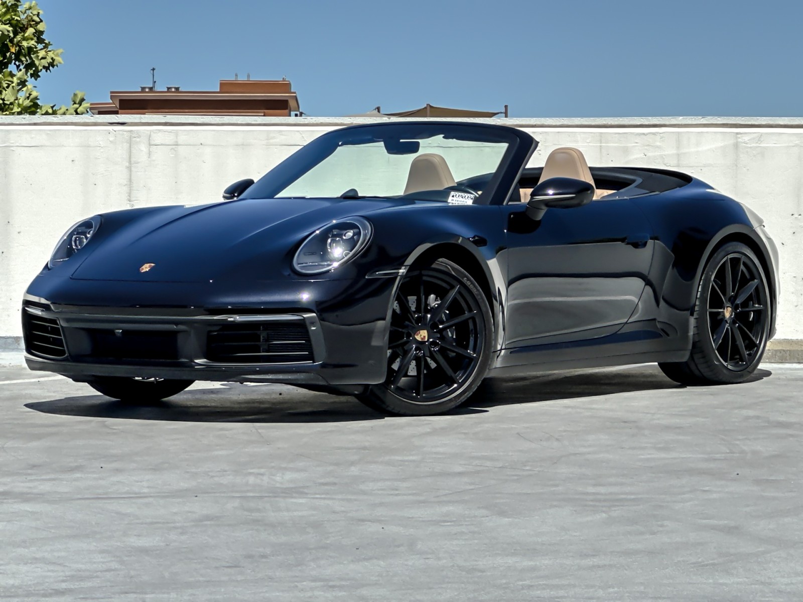 2023 Porsche 911 Carrera image 1