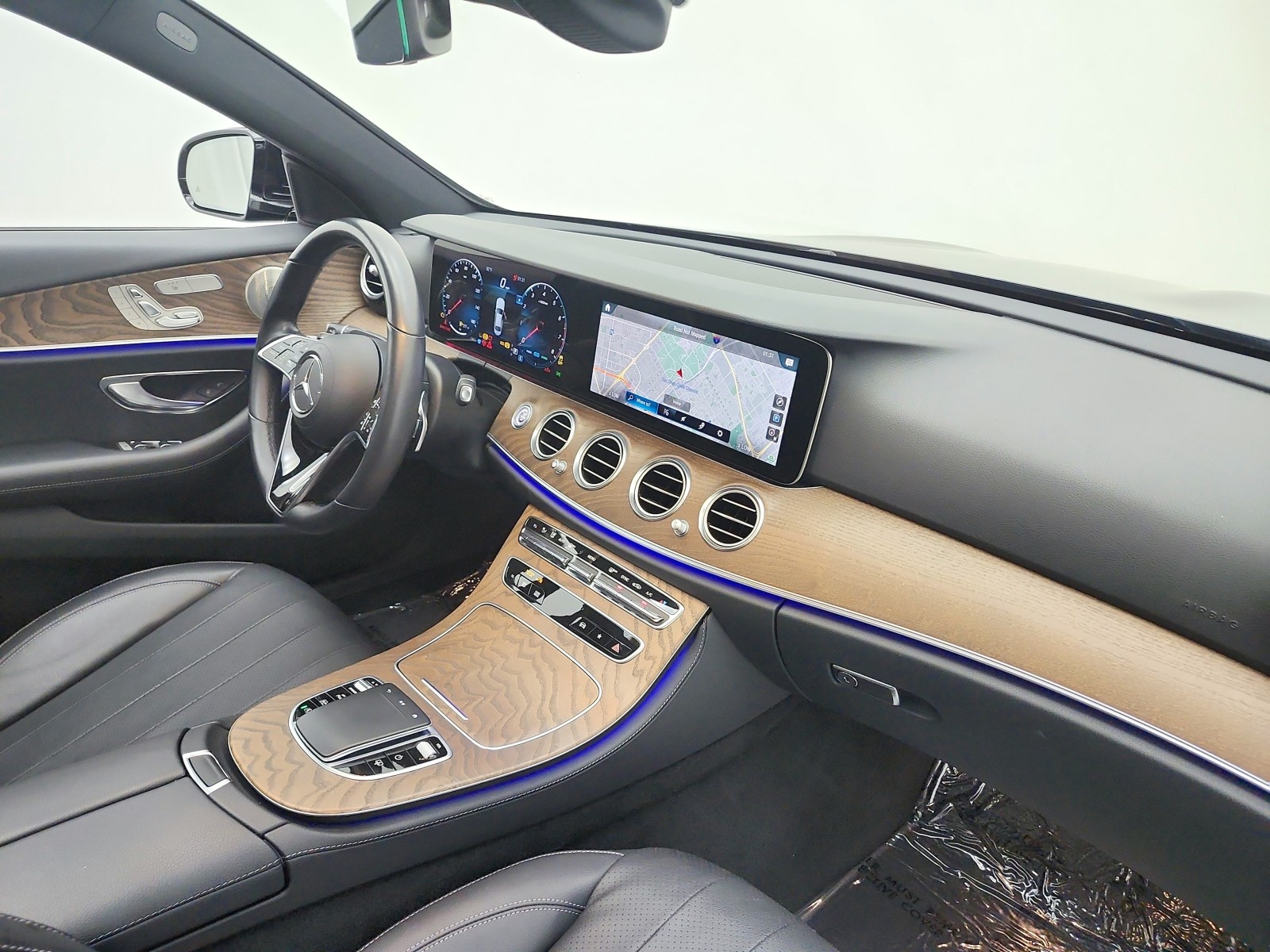 Used 2022 Black Mercedes-Benz E 450 4MATIC® Sedan image 19