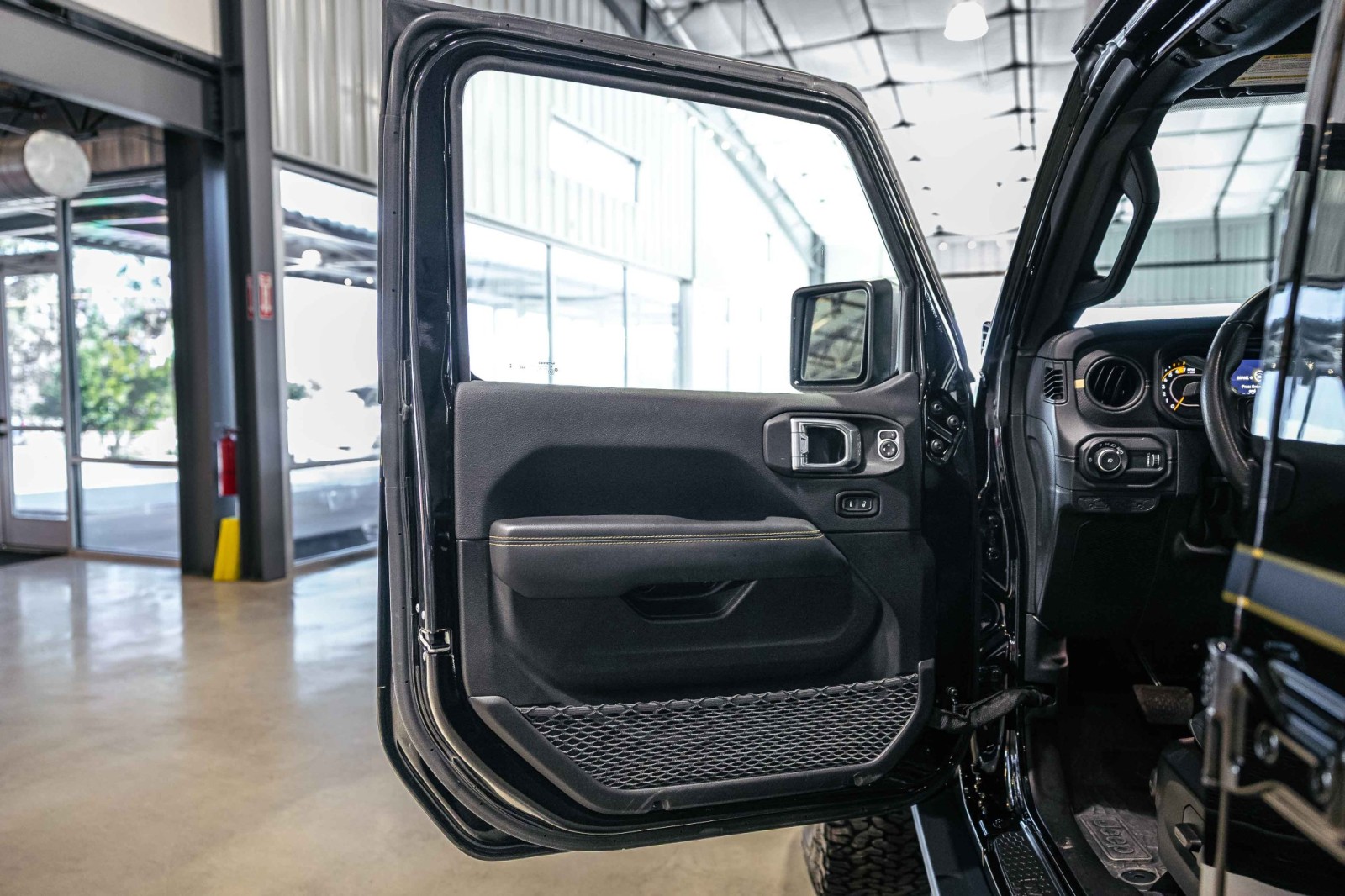 Used Car 2024 Jeep Wrangler  Rubicon 392 Final Edition For Sale Under $90,000 In Boerne, Texas