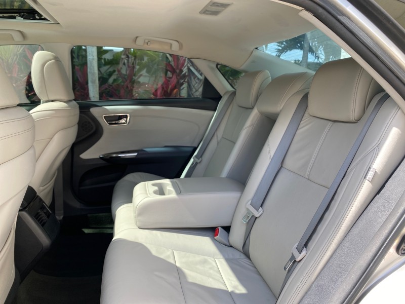 2013 Toyota Avalon XLE Premium LOW MILES 56,196 in , 