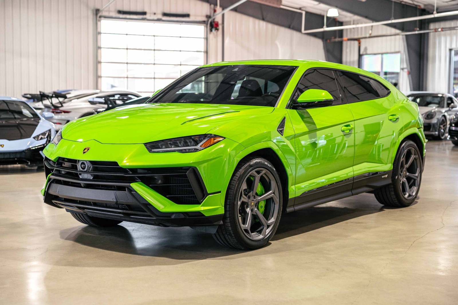 Used Car 2023 Lamborghini Urus  S For Sale Under $250,000 In Boerne, Texas