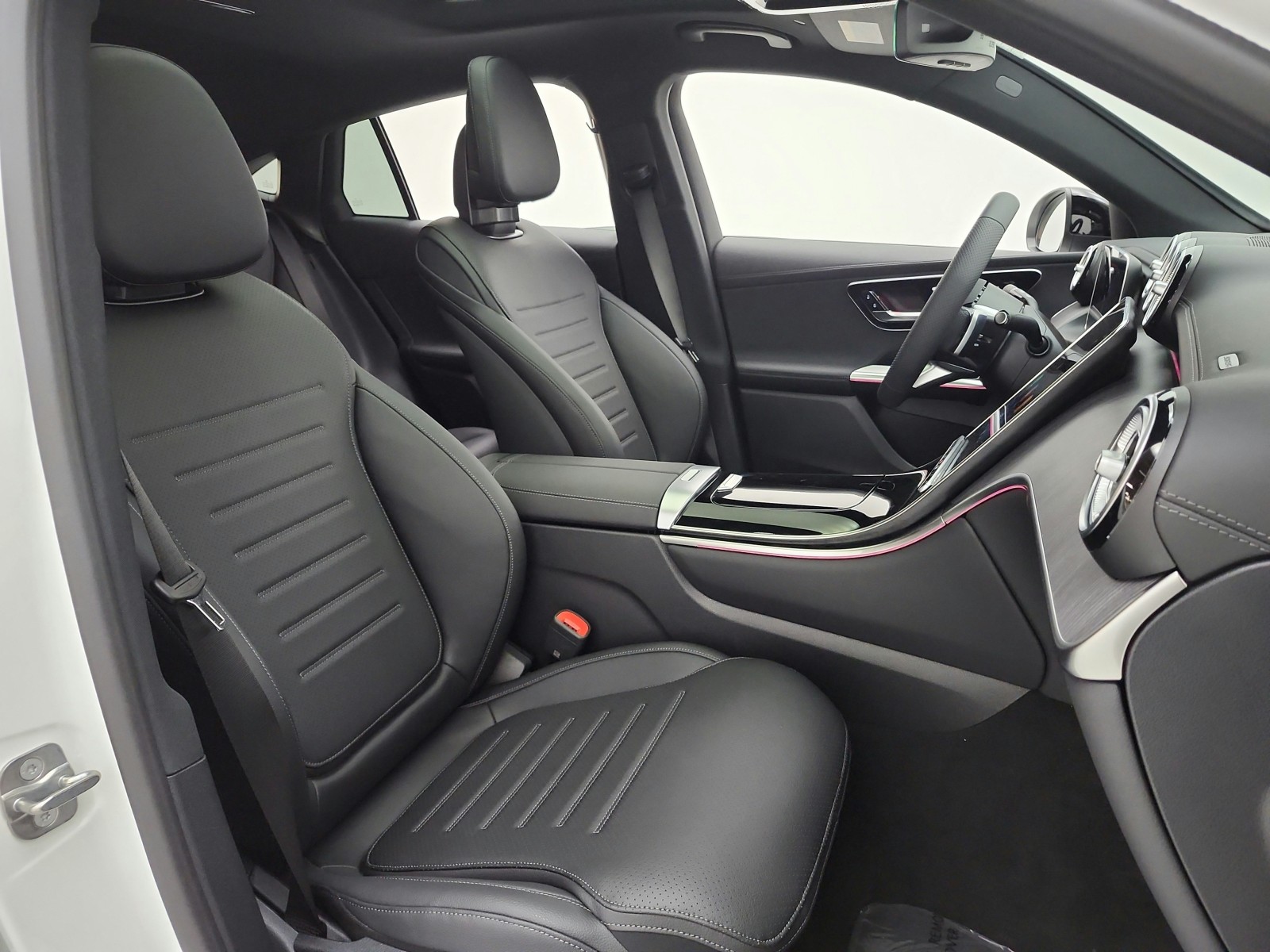 New 2027 Polar White Mercedes-Benz GLC 300 4MATIC® Coupe image 14