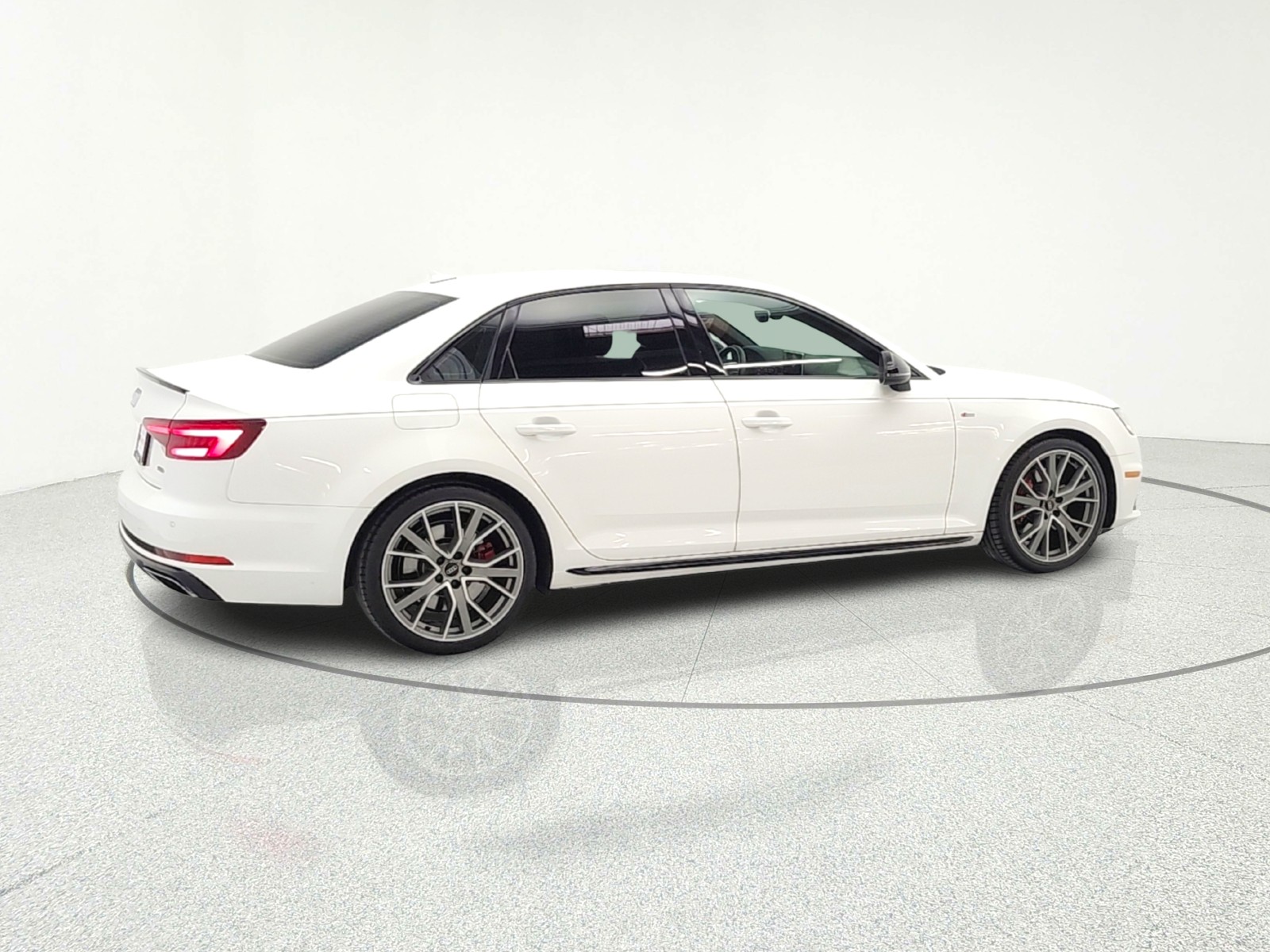 Used 2019 Ibis White Audi Premium Plus 45 TFSI quattro image 31