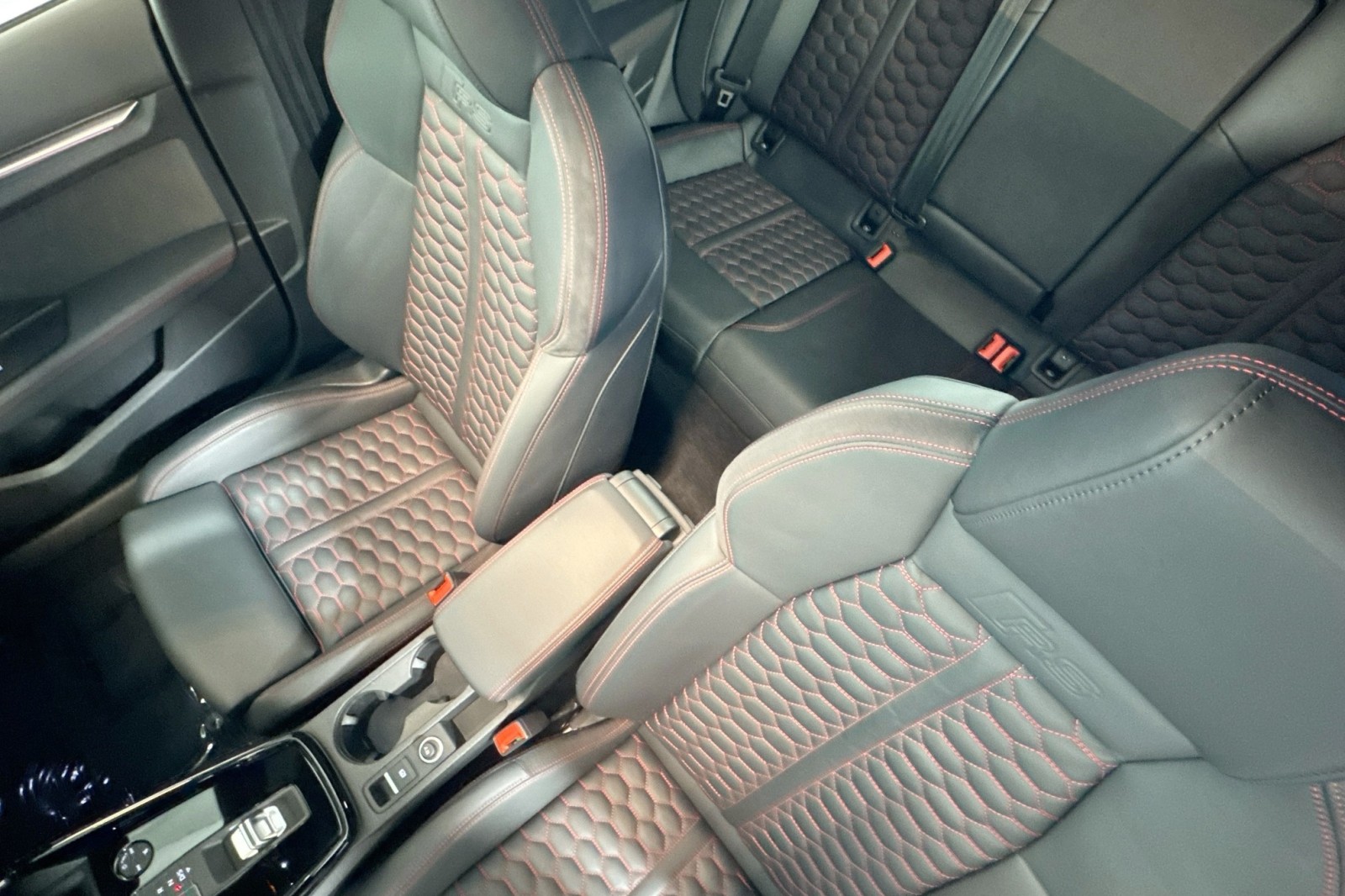 Used 2024 Daytona Gray Pearl Effect Audi  image 19