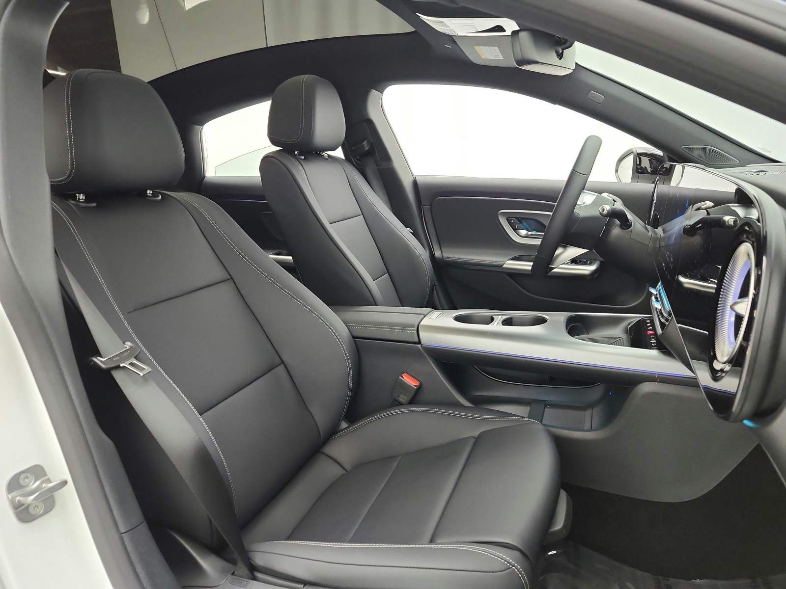 New 2027 Polar White Mercedes-Benz CLA 250+ Electric RWD image 15
