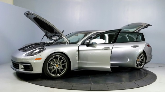 2018 Porsche Panamera 4S Executive 11