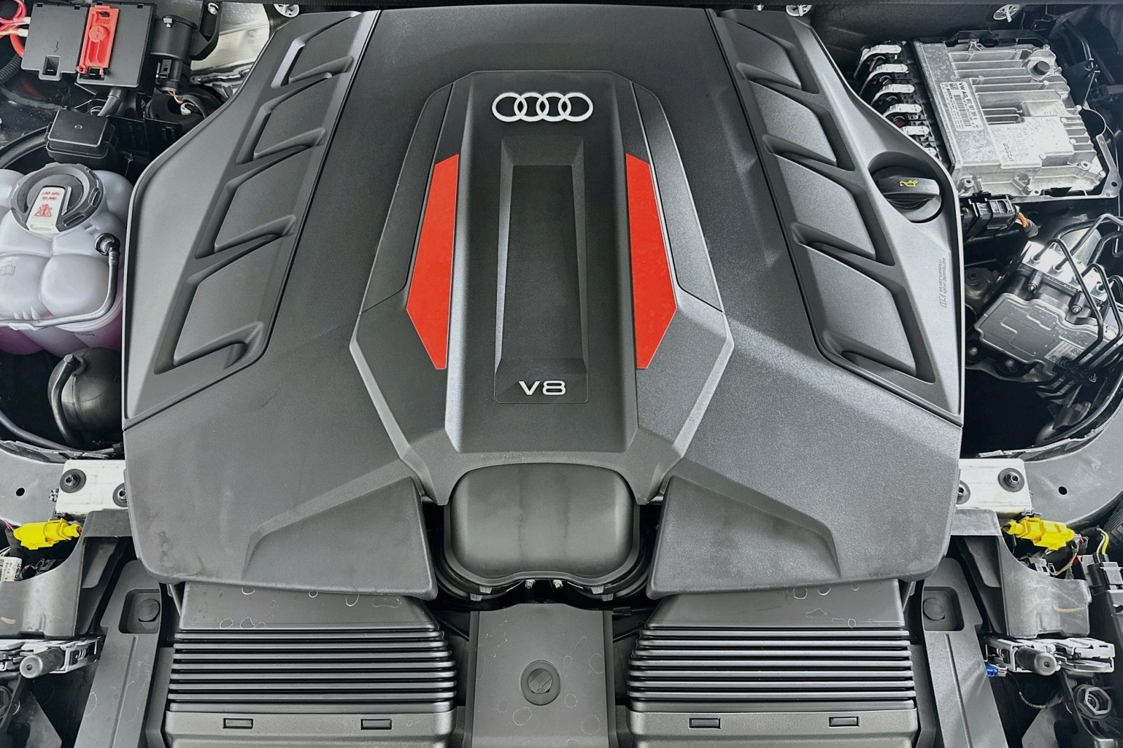 New 2026 Daytona Gray Pearl Effect Audi Prestige image 12