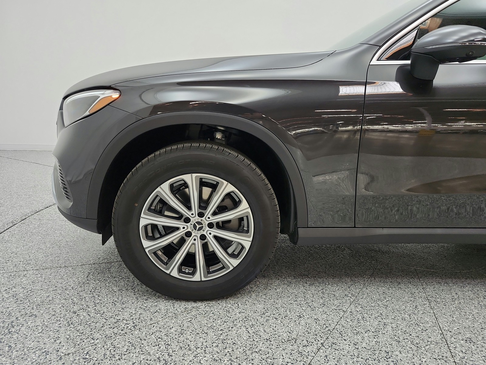 New 2027 Graphite Grey Metallic Mercedes-Benz GLC 300 4MATIC® SUV image 15