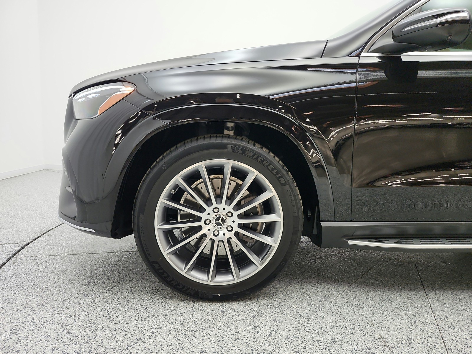 New 2026 Obsidian Black Metallic Mercedes-Benz GLE 450 4MATIC® SUV image 15