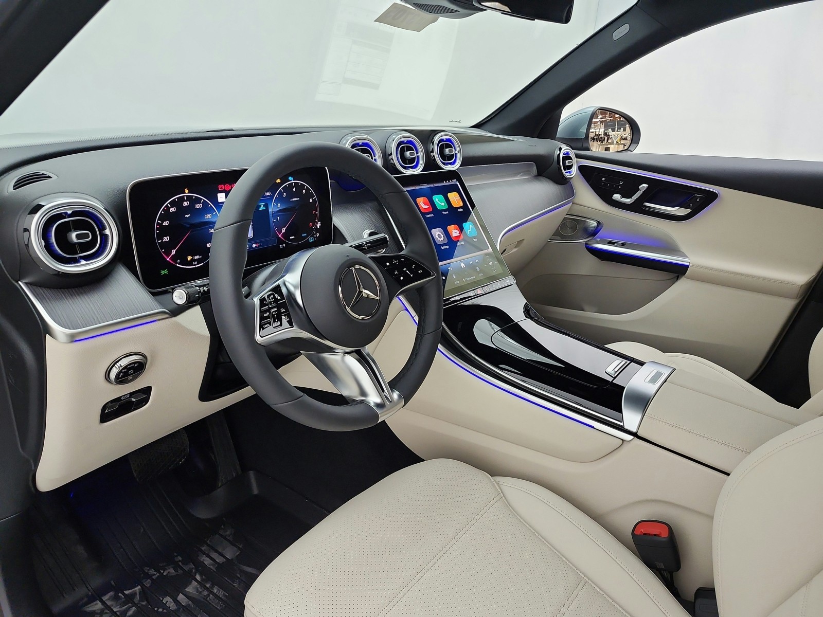 New 2026 Verde Silver Metallic Mercedes-Benz GLC 300 4MATIC® SUV image 10