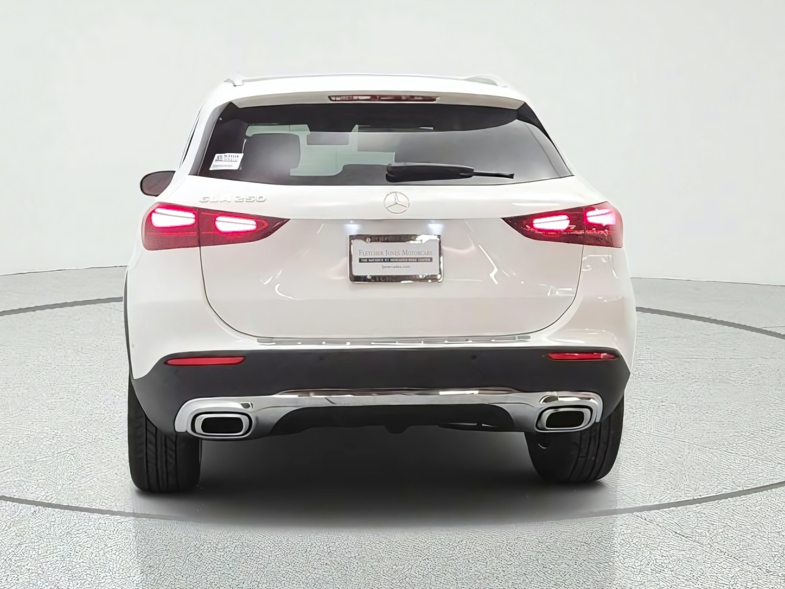 New 2026 Polar White Mercedes-Benz GLA 250 SUV image 6