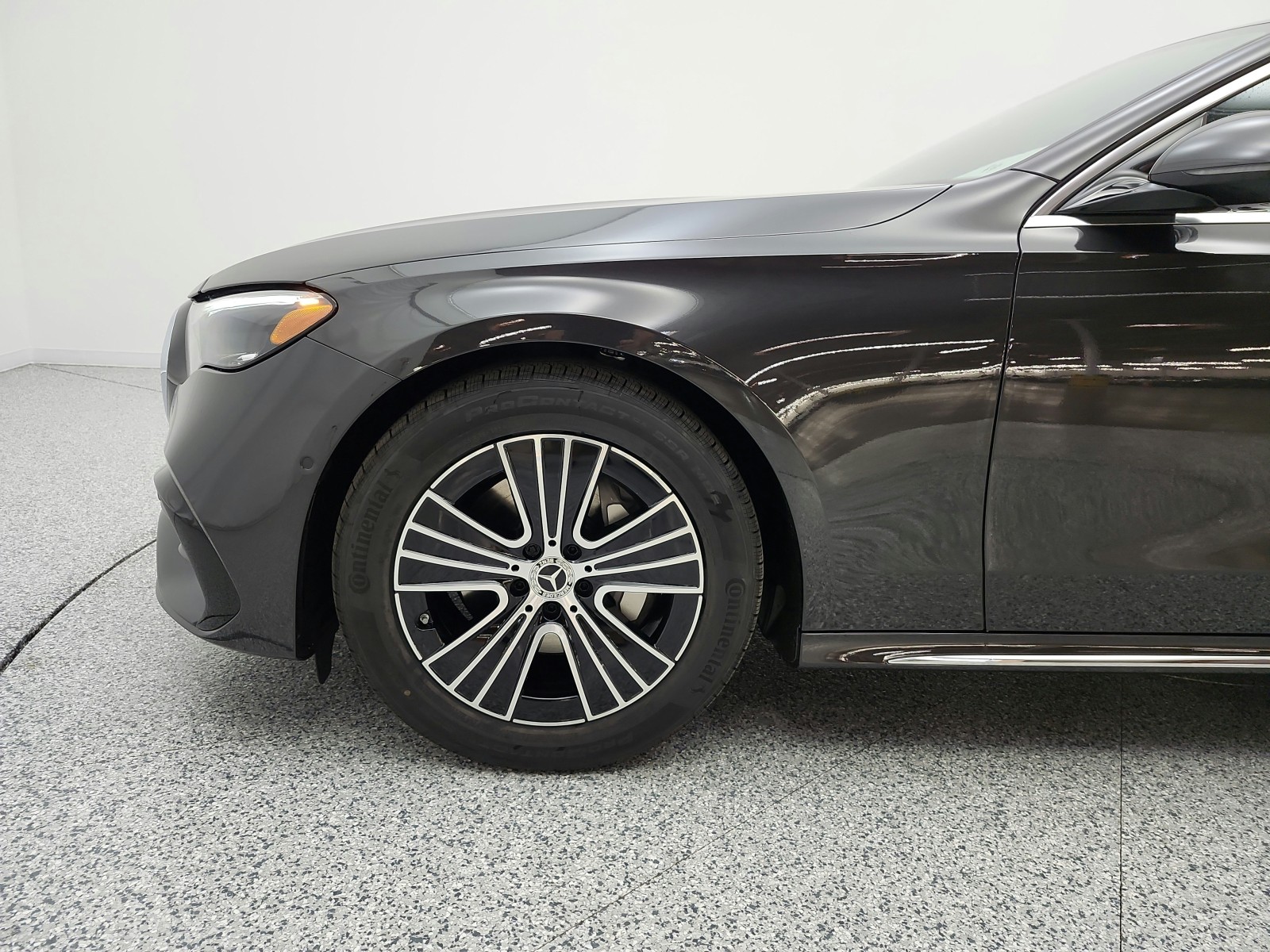 New 2027 Graphite Grey Metallic Mercedes-Benz E 350 RWD Sedan image 15