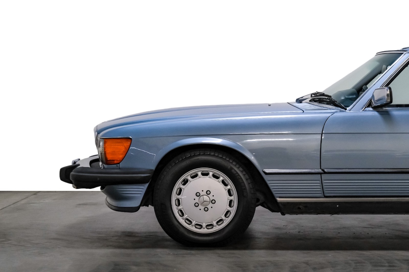 1986 Mercedes-Benz 560 Series Convertible 560SL 11