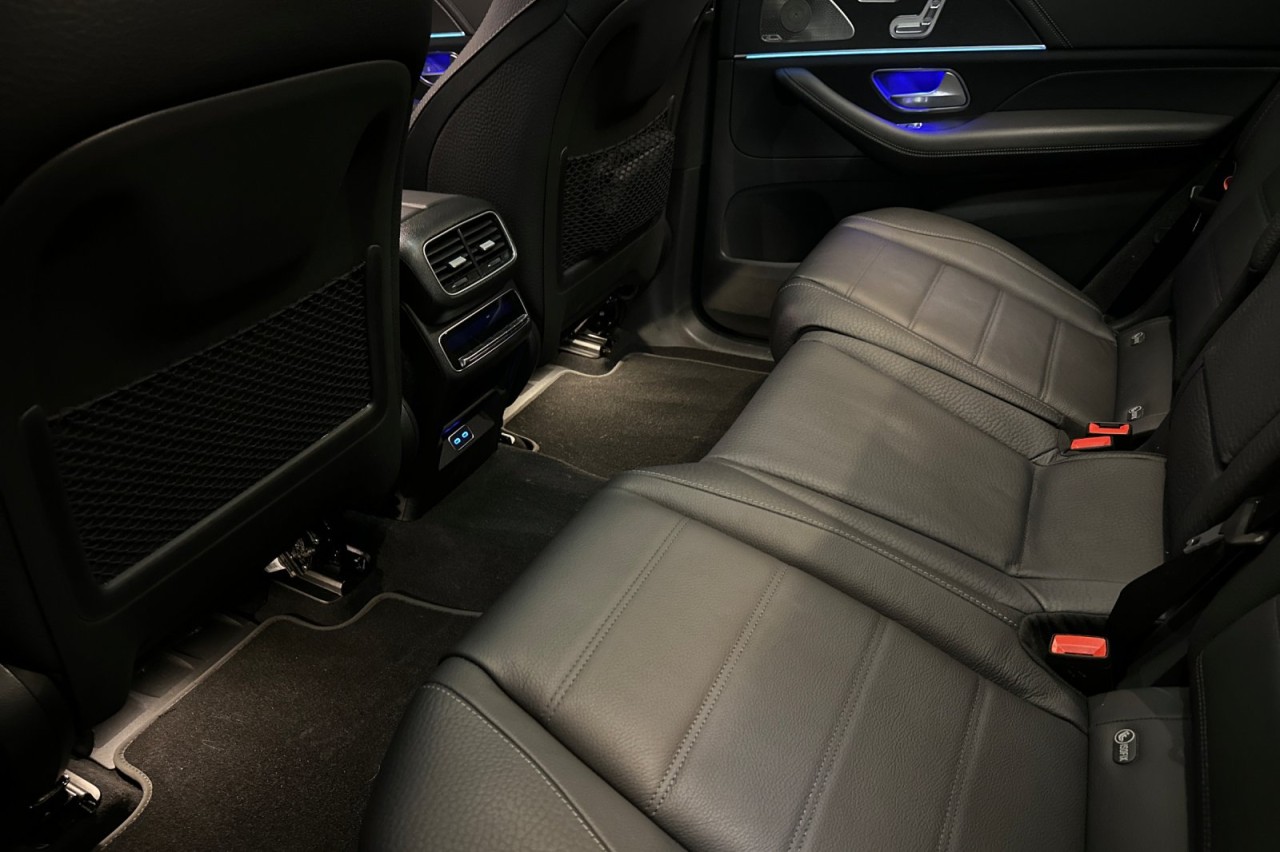 Used 2026 Black Mercedes-Benz GLS 580 image 11