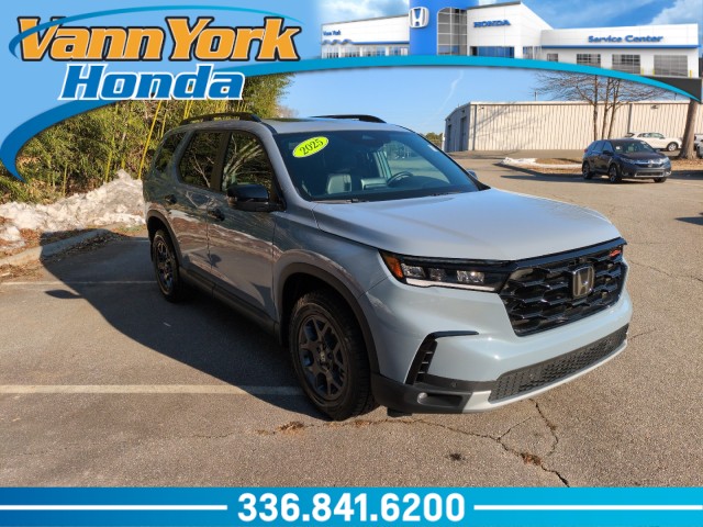 2025 Honda Pilot TrailSport AWD