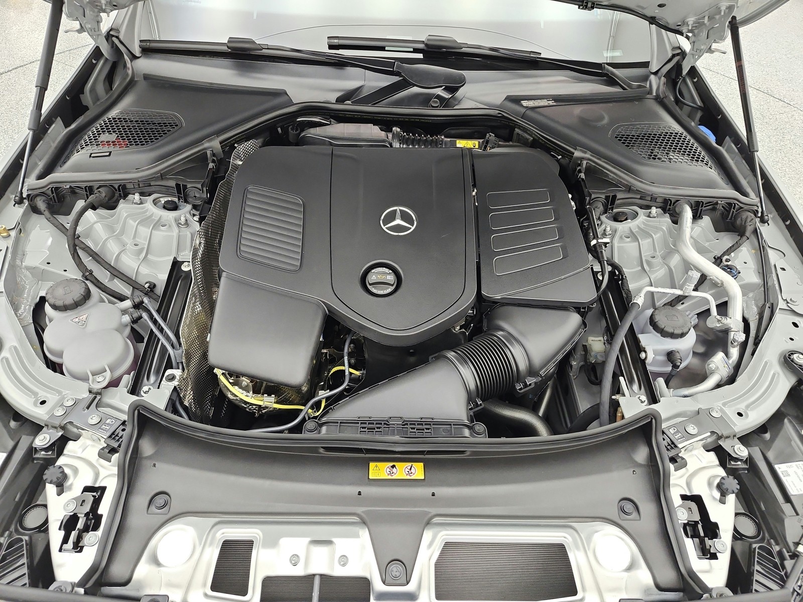 New 2026 MANUFAKTUR Alpine Grey Mercedes-Benz E 350 RWD Sedan image 12