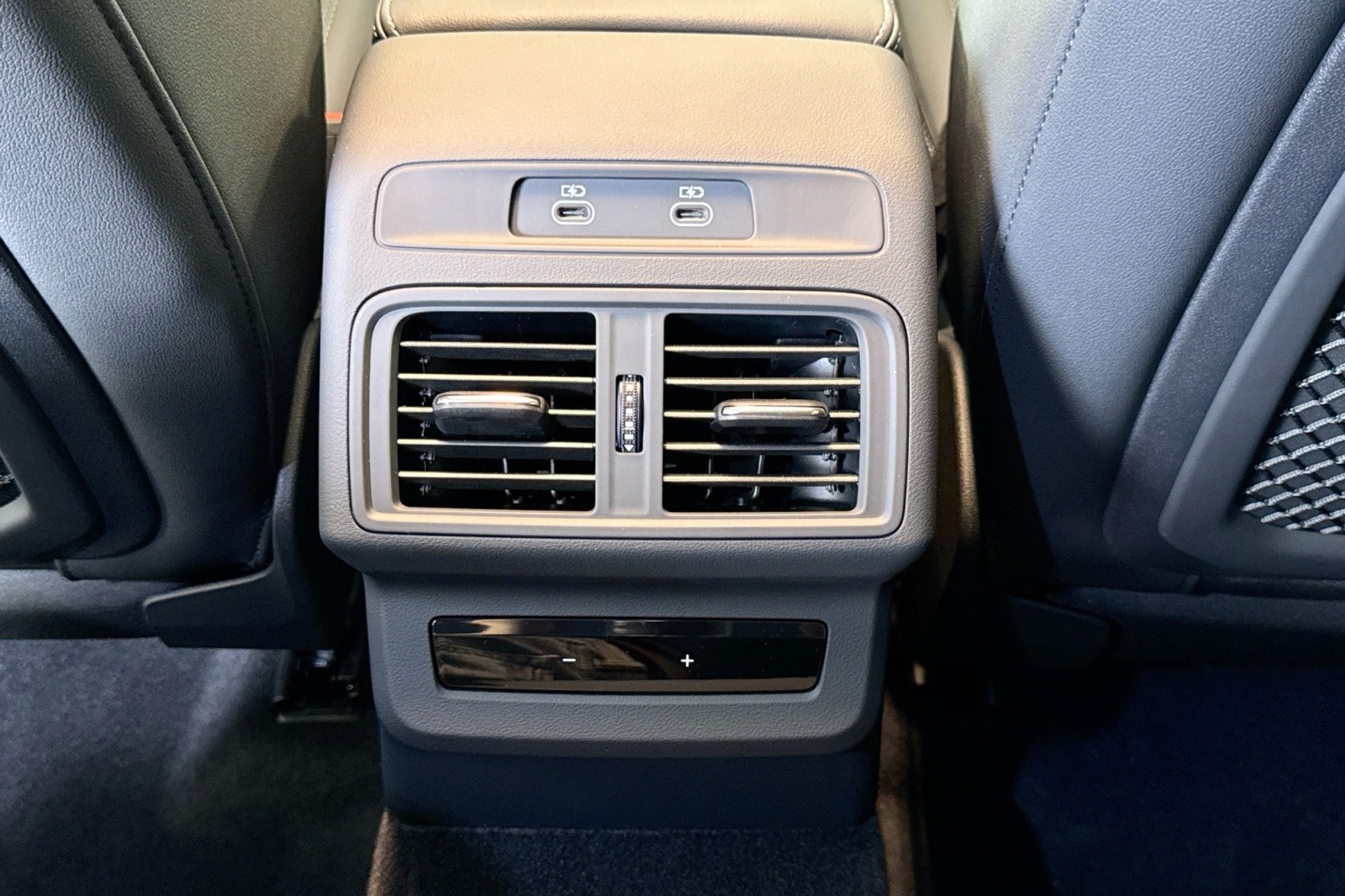 New 2025 Tambora Gray Metallic Audi Premium Plus 2.0 TFSI quattro image 22