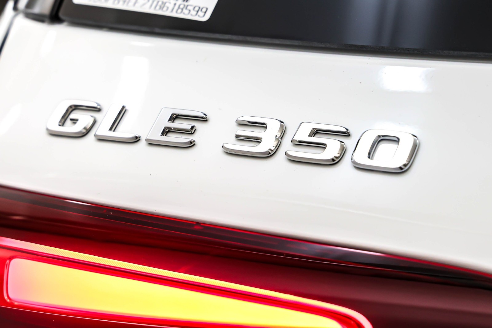 New 2026 Polar White Mercedes-Benz GLE 350 SUV image 9