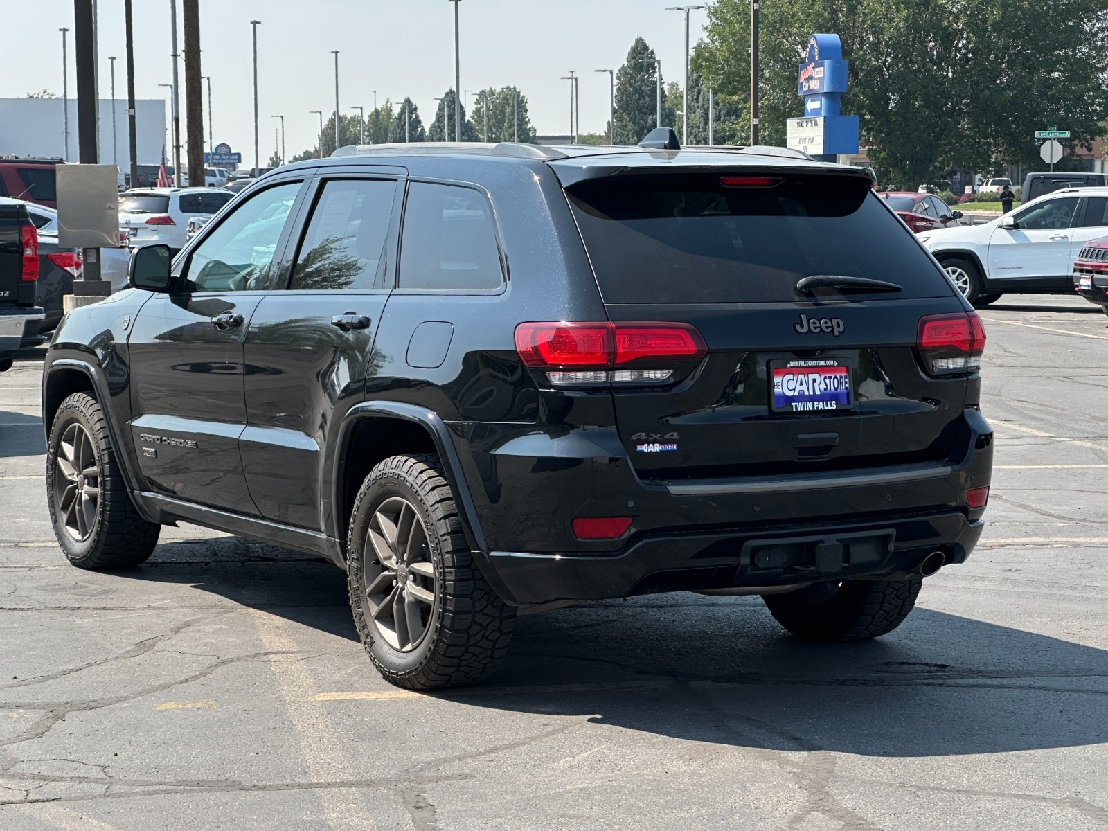 2017 Jeep Grand Cherokee Limited 75th Anniversary Edition 8