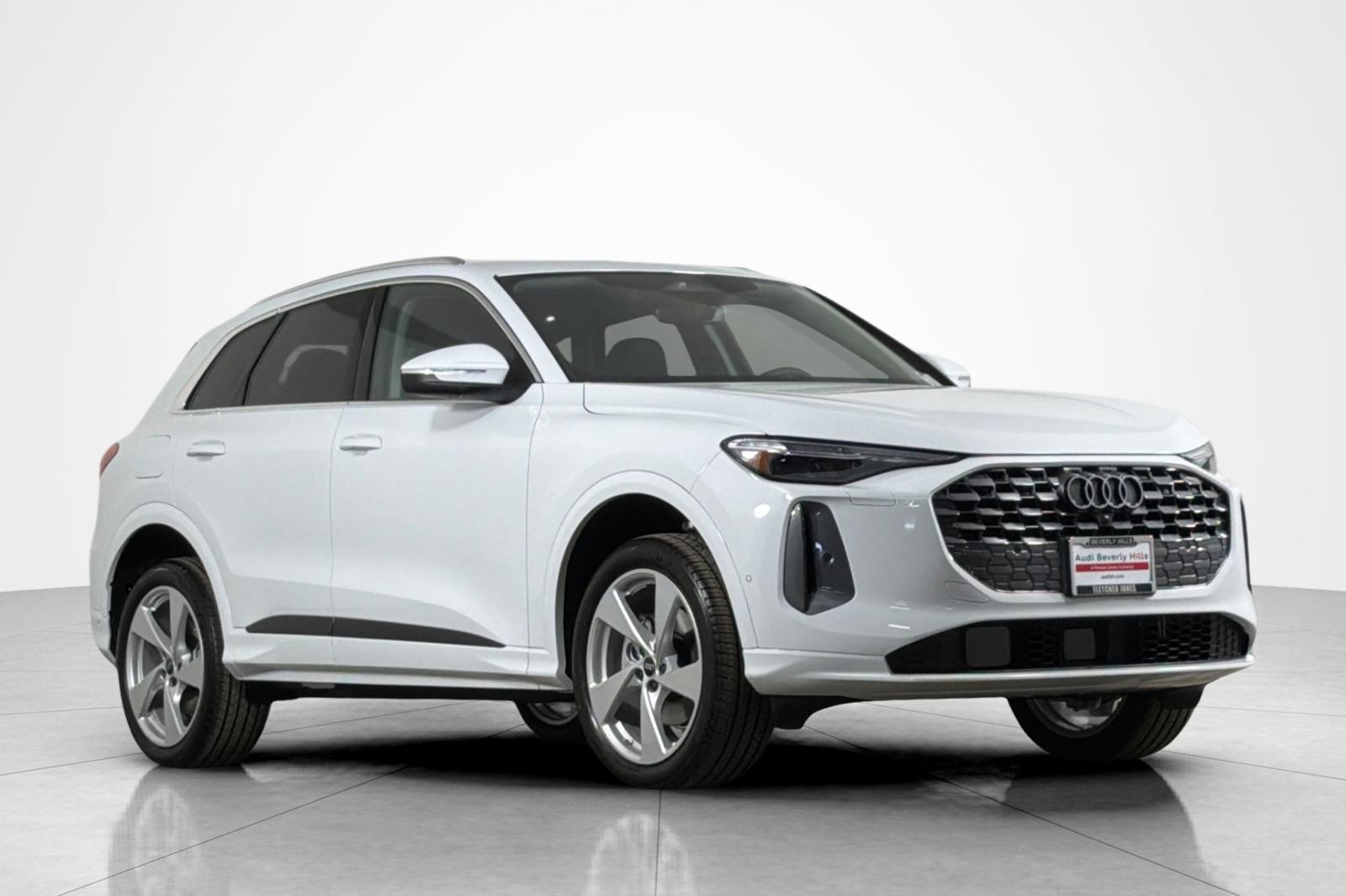 New 2025 Glacier White Metallic Audi Premium Plus 2.0 TFSI quattro image 2