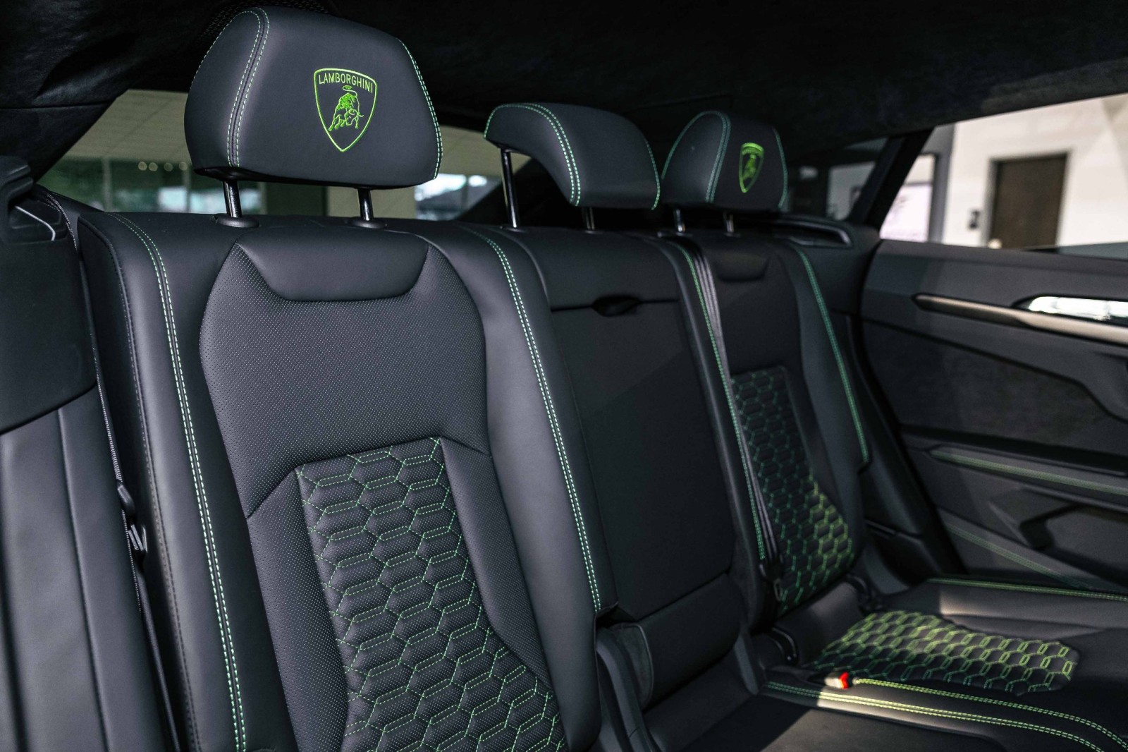 Used Car 2023 Lamborghini Urus  S For Sale Under $250,000 In Boerne, Texas