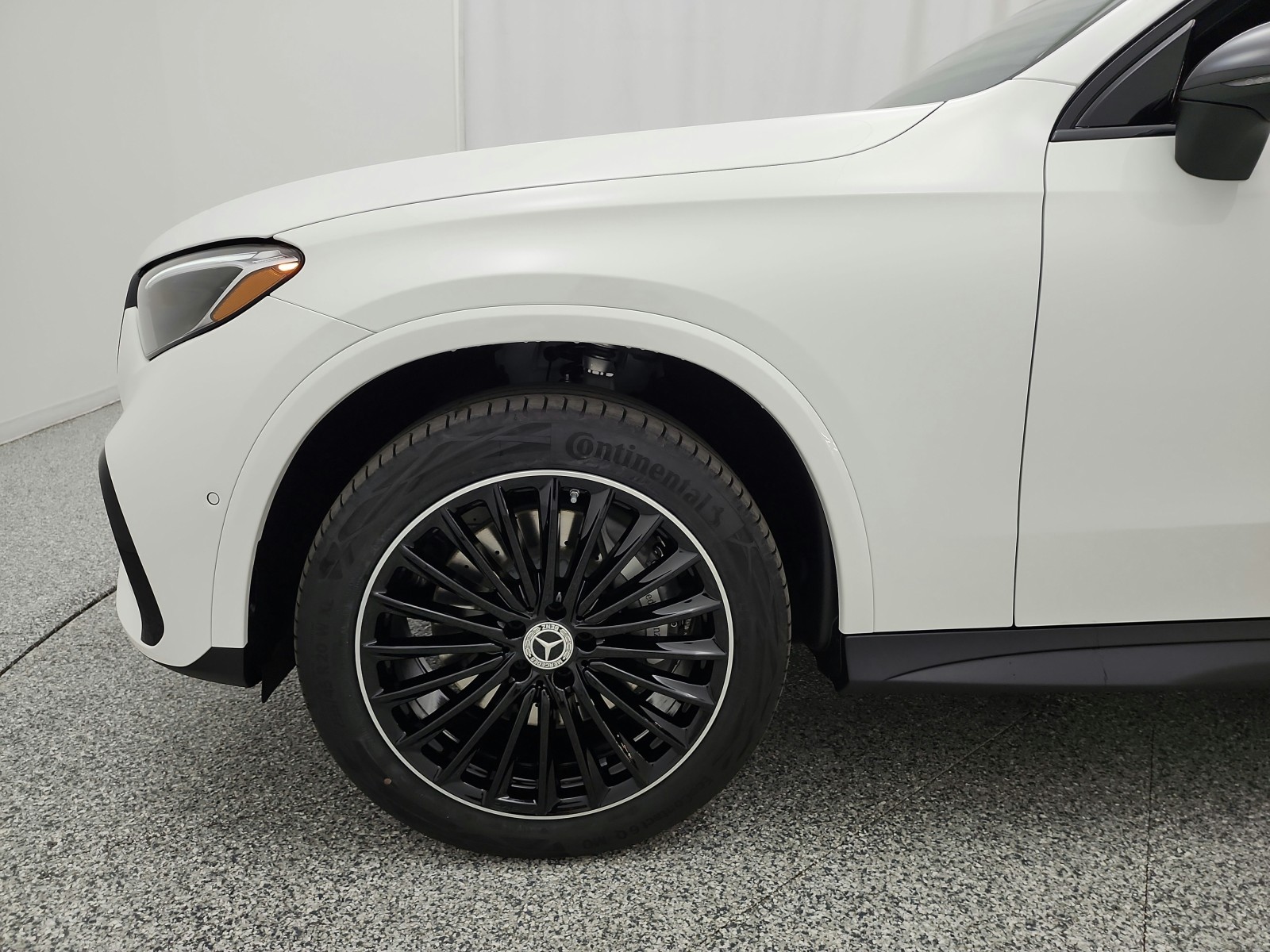 New 2027 Polar White Mercedes-Benz GLC 300 4MATIC® Coupe image 13