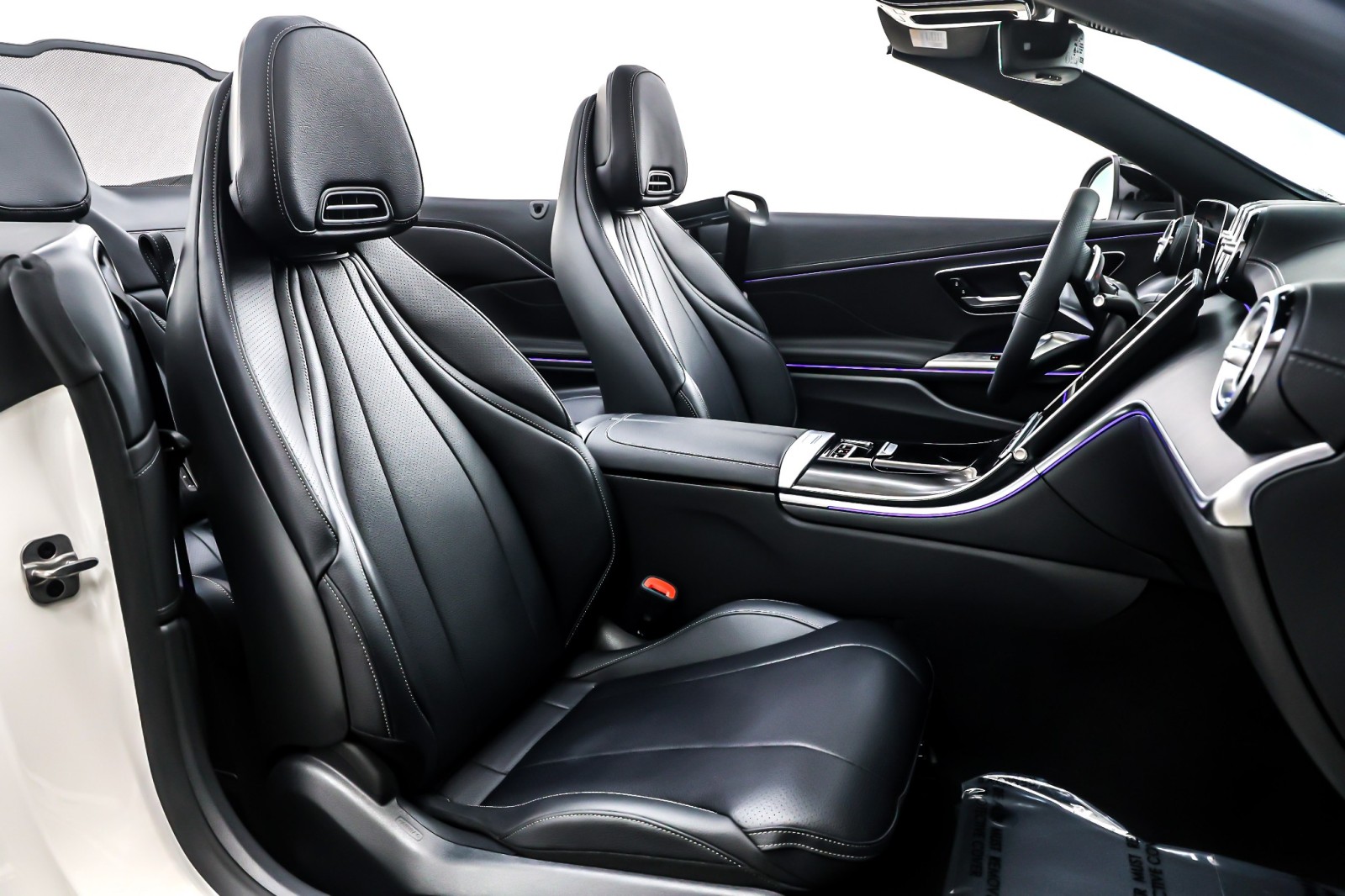 New 2026 Polar White Mercedes-Benz CLE 300 image 8