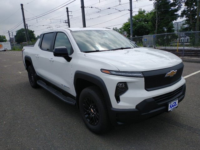 2024 Chevrolet Silverado EV Work Truck 3