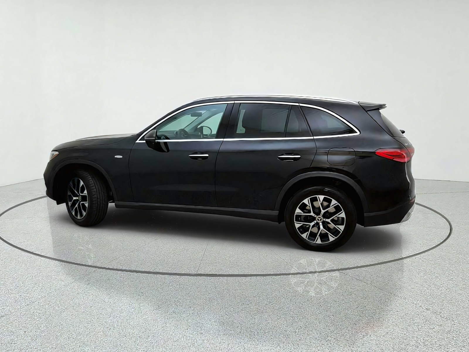 Certified Used 2025 Black Mercedes-Benz GLC 350e image 13