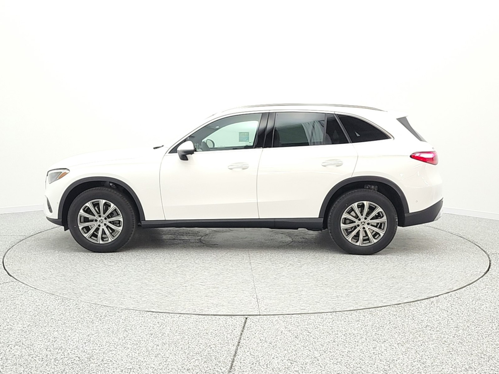 New 2026 Polar White Mercedes-Benz GLC 300 image 8