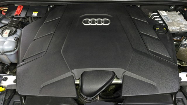 2020 Audi Q8 Prestige 32