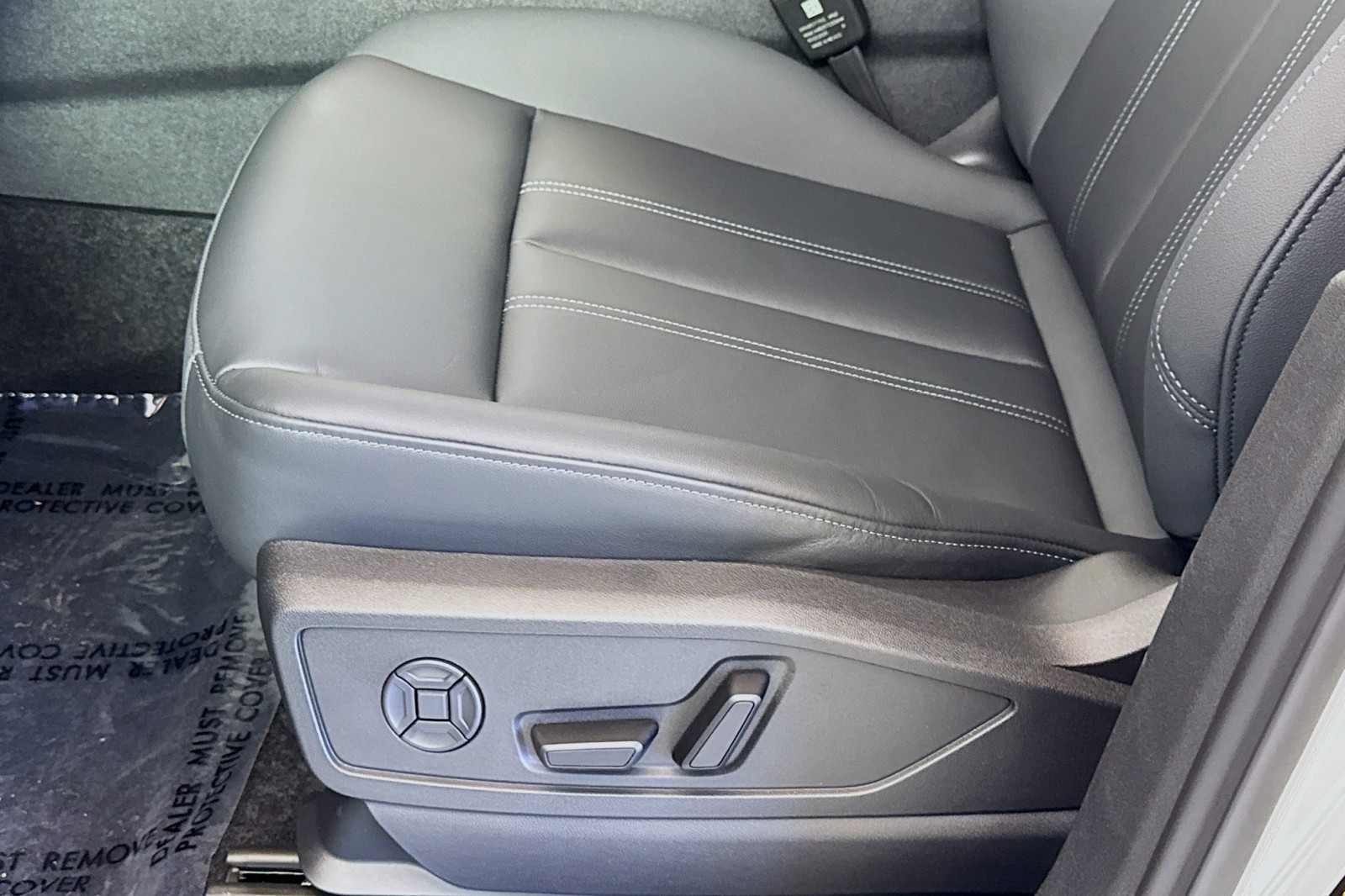 New 2025 Glacier White Metallic Audi Premium Plus 2.0 TFSI quattro image 17